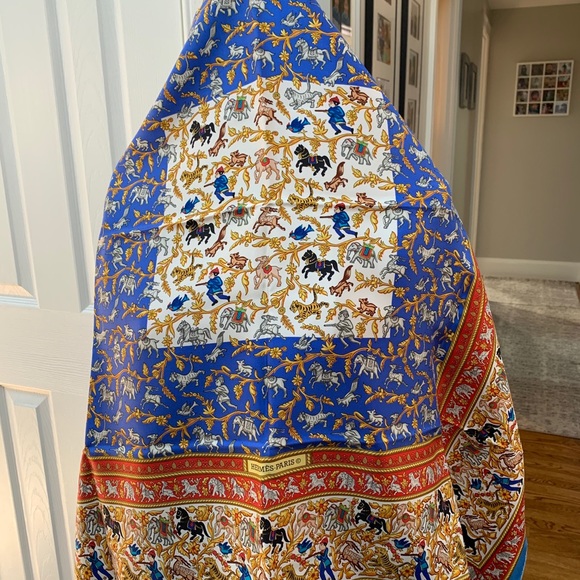 Authentic HERMES Scarf - Picture 3 of 13